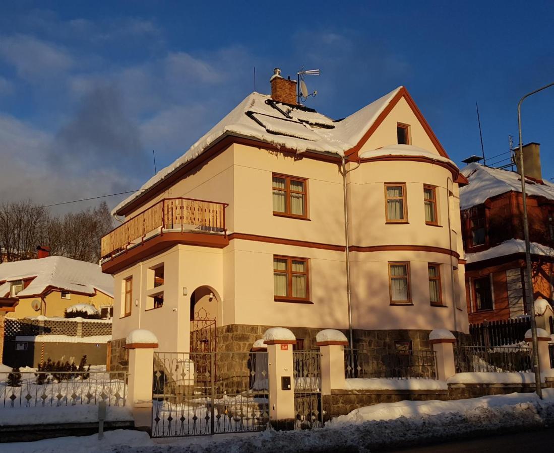 Vila Nejdek - Erzgebirge Aparthotel Esterno foto
